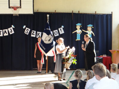 zdjęcie do
														 artykułu: Dnia 3 września uczniowie rozpoczęli kolejny rok szkolny