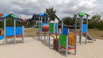 zdjęcie do
														 artykułu: Uczniowie ZSP w Chróścinie mają nowy plac zabaw