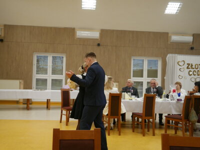 P1400809